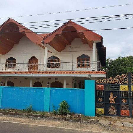 Hb Budget Rest Hotel Jaffna Ngoại thất bức ảnh