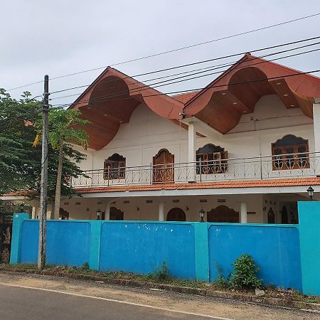 Hb Budget Rest Hotel Jaffna Ngoại thất bức ảnh