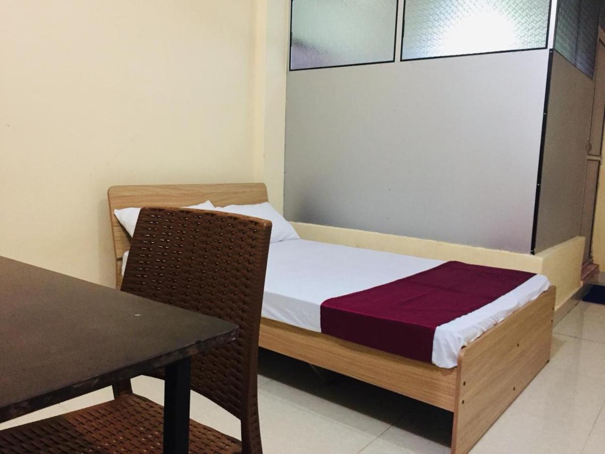 Hb Budget Rest Hotel Jaffna Ngoại thất bức ảnh