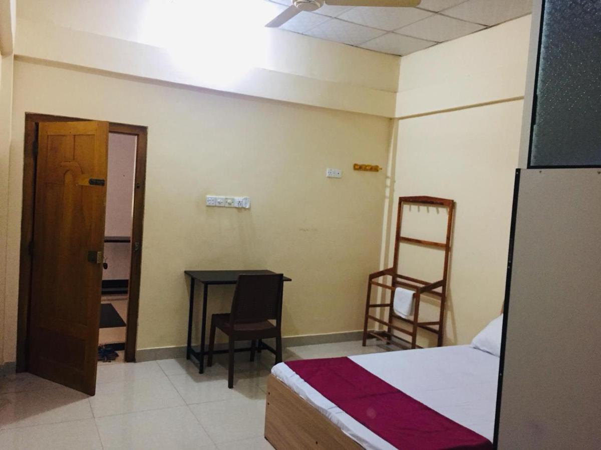 Hb Budget Rest Hotel Jaffna Ngoại thất bức ảnh