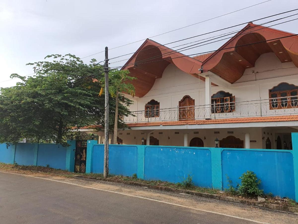 Hb Budget Rest Hotel Jaffna Ngoại thất bức ảnh
